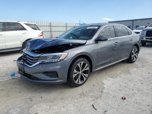 2021 Volkswagen Passat Special Edition Auto z USA - zdjęcie 2