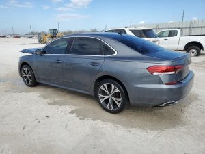2021 Volkswagen Passat Special Edition Auto z USA - zdjęcie 3