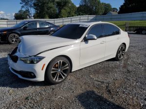 2018 BMW 330I Auto z USA - zdjęcie 2