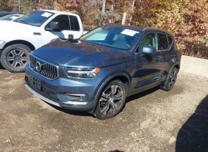 2019 Volvo XC40 Inscription Auto z USA - zdjęcie 2