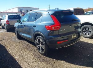 2019 Volvo XC40 Inscription Auto z USA - zdjęcie 3