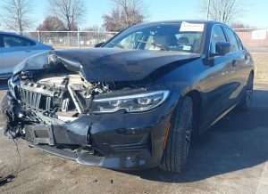 2019 BMW 330i XDrive Auro z USA - zdjęcie 2