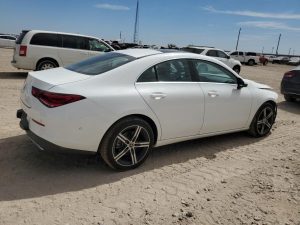 2020 Mercedes-Benz CLA250 Auto z USA - zdjęcie 4