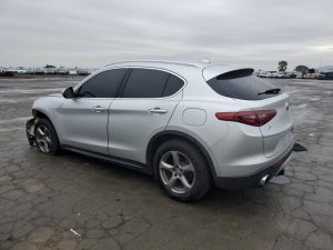 2018 Alfa Romeo Stelvio Base Auto z USA - zdjęcie 3