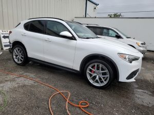 2019 Alfa Romeo Stelvio Ti Auto z USA - zdjęcie 1