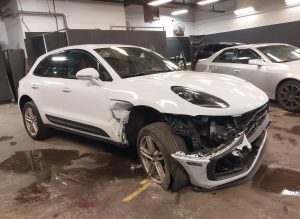 2022 Porsche Macan Base Auto z USA - zdjęcie 1