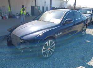 2018 Jaguar XE 25t Prestige Auto z USA - zdjęcie 2