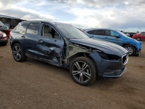 2019 Volvo XC60 Momentum Auto z USA - zdjęcie 1
