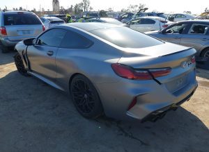 2023 BMW M8 Competition Auto z USA - zdjęcie 3