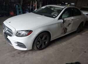 2018 Mercedes-Benz E300 Luxury Auto z USA - zdjęcie 2