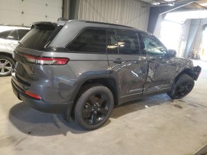 2025 Jeep Grand Cherokee Limited Auto z USA - zdjęcie 4