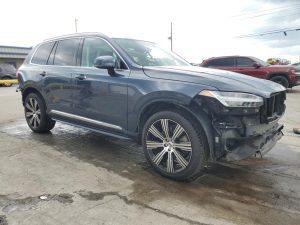 2022 Volvo XC90 Inscription Auto z USA - zdjęcie 1
