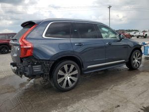 2022 Volvo XC90 Inscription Auto z USA - zdjęcie 4