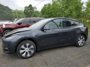 2024 Tesla Model Y Base Auto z USA - zdjęcie 2
