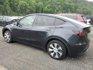 2024 Tesla Model Y Base Auto z USA - zdjęcie 3