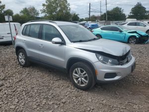 2016 Volkswagen Tiguan S Auto z USA - zdjęcie 1