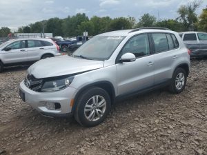 2016 Volkswagen Tiguan S Auto z USA - zdjęcie 2