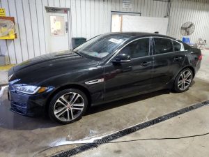 2017 Jaguar XE Premium Auto z USA - zdjęcie 2