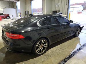2017 Jaguar XE Premium Auto z USA - zdjęcie 4