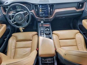 2019 Volvo XC60 Inscription Auto z USA - zdjęcie 5