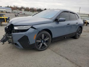 2025 BMW IX XDrive50i Auto z USA - zdjęcie 2