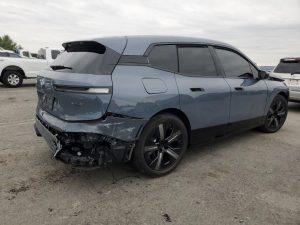 2025 BMW IX XDrive50i Auto z USA - zdjęcie 4