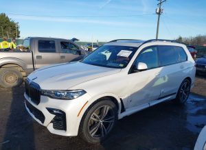 2022 BMW X7 M50i Auto z USA- zdjęcie 2