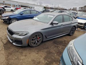 2023 BMW M550i XDrive Auto z USA - zdjęcie 2