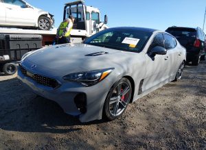 2019 Kia Stinger GT2 Auto z USA - zdjęcie 2