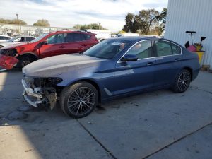 2021 BMW 530i Auto z USA - zdjęcie 2