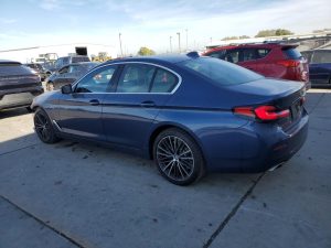 2021 BMW 530i Auto z USA - zdjęcie 3
