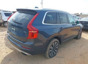 2021 Volvo XC90 Momentum Auto z USA - zdjęcie 4