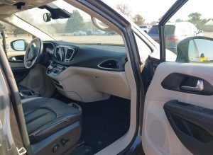 2020 Chrysler Pacifica Limited Auto z USA - zdjęcie 5