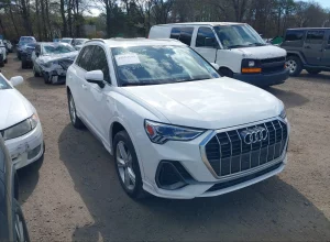 2024 Audi Q3 Premium Plus Auto z USA - zdjęcie 1