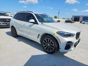 2022 BMW X5 XDrive40i Auto z USA - zdjęcie 1