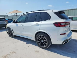2022 BMW X5 XDrive40i Auto z USA - zdjęcie 3