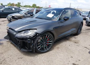 2025 Aston Martin DBX 707 Auto z USA - zdjęcie 2