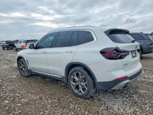2022 BMW X3 XDrive30i Auto z USA - zdjęcie 3