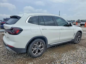 2022 BMW X3 XDrive30i Auto z USA - zdjęcie 4