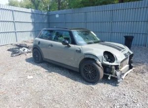 2019 Mini Hardtop Cooper S Auto z USA - zdjęcie 1